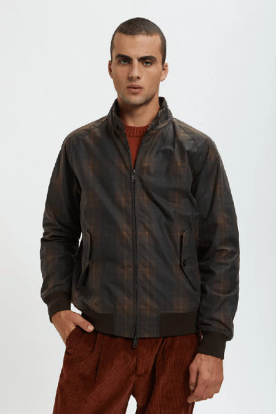 modello immagini E-C-COMMERCE - 2024-11-08T221526.541