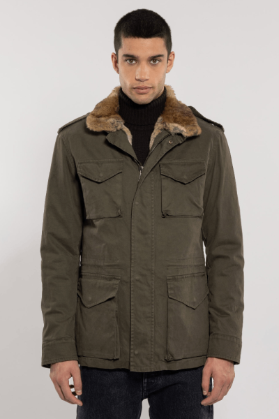 modello immagini E-C-COMMERCE - 2024-11-10T184913.401