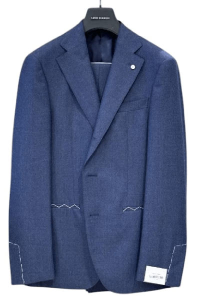 modello immagini E-C-COMMERCE - 2024-11-11T214712.103